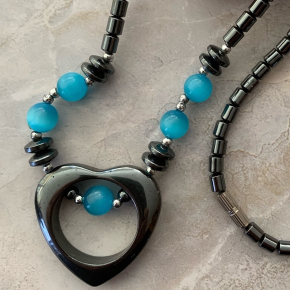 Vintage Jewelry - Hematite Heart Pendant Beaded Necklace with Blue Cats Eye Accents
